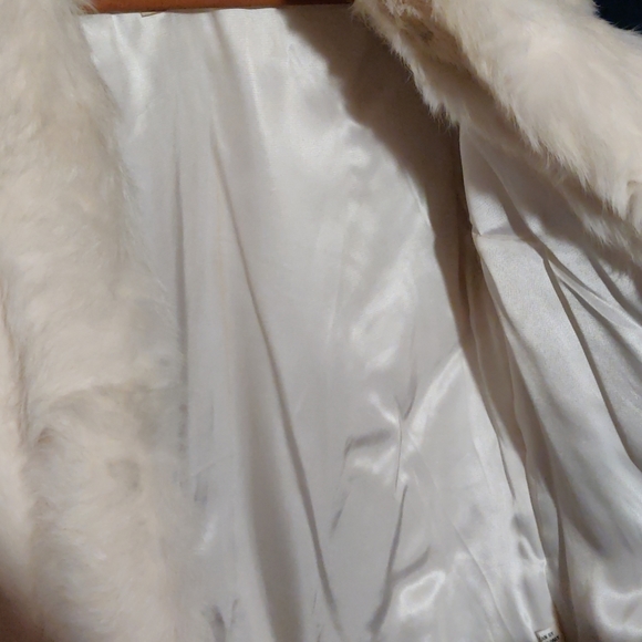 Rabbit fur coat - Picture 4 of 5